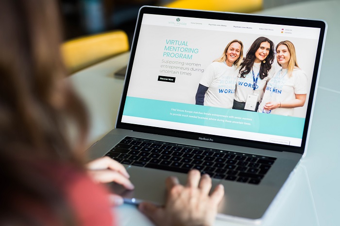 CaixaBank i Vital Voices impulsen una plataforma de mentoria virtual per ajudar emprenedores afectades per la COVID-19