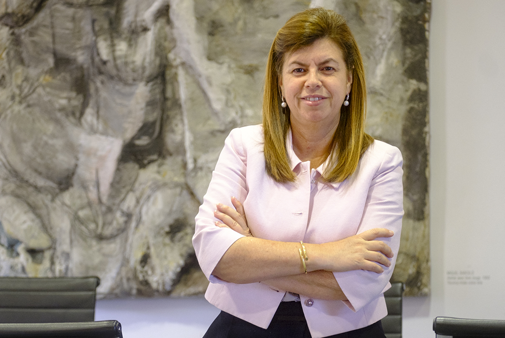 Diàlegs a la xarxa amb Elvira Carles
