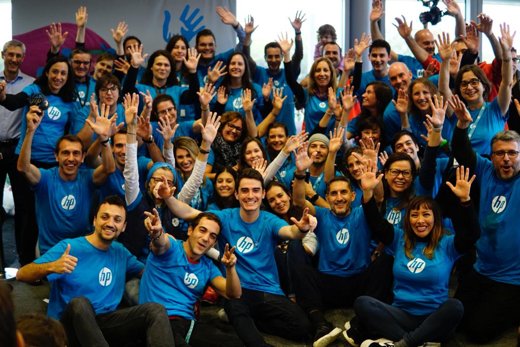 Els empleats d'HP finançaran sis projectes socials en la seva jornada solidària 2021