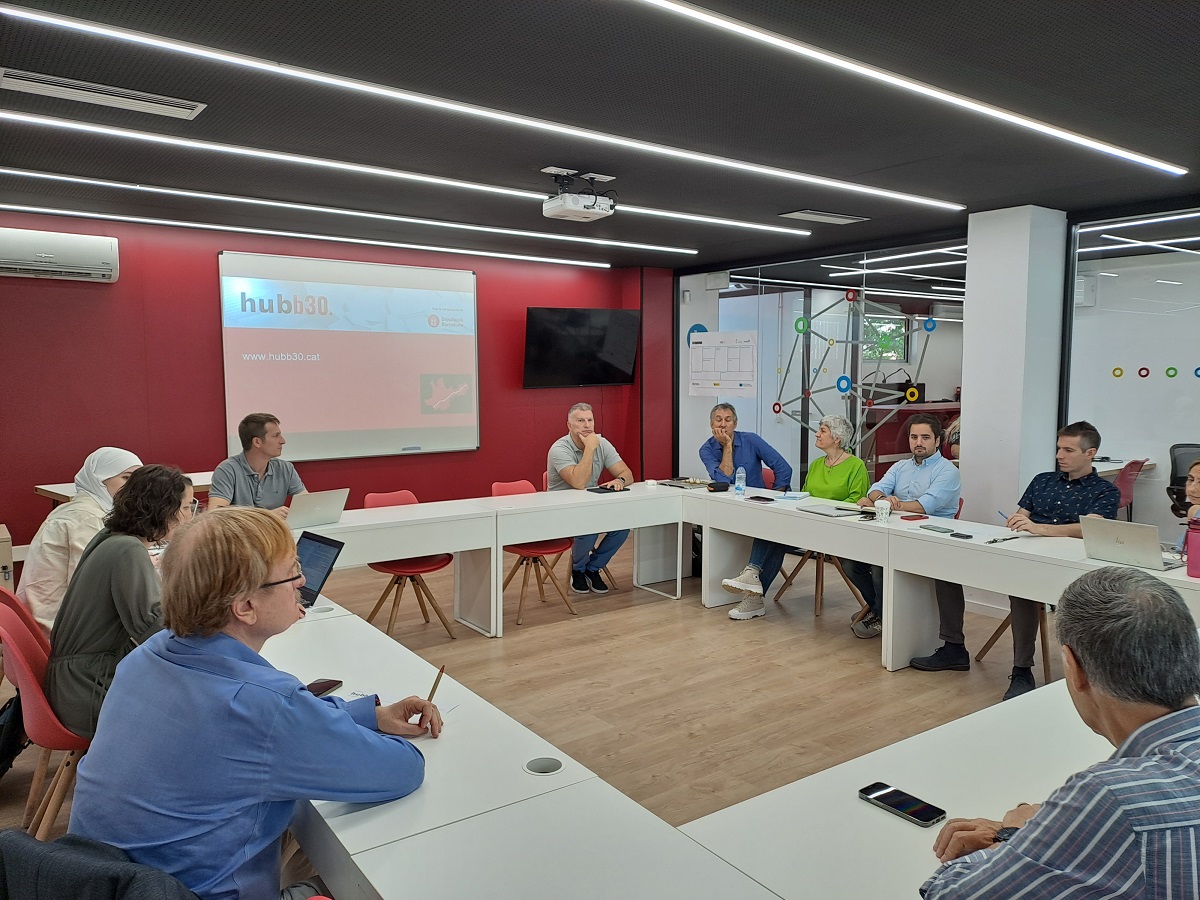Sant Cugat Empresarial present a la reunió del grup motor del Hub b30