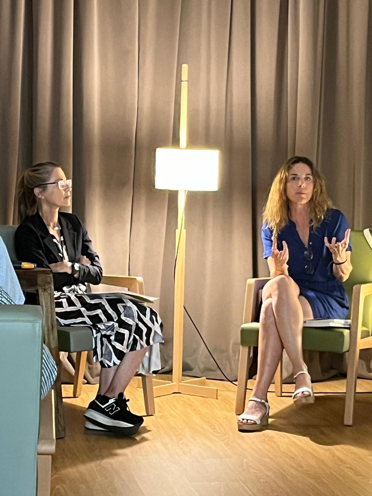 Apartaments Cugat Natura acull la presentació del llibre Rehumanitzant la Tecnologia” de l’autora Joana Barbany