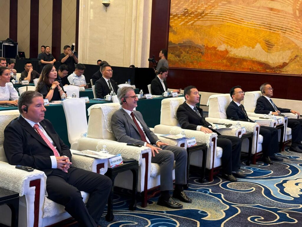 Sant Cugat i Changzhou signen un acord per impulsar la cooperació econòmica, empresarial i universitària
